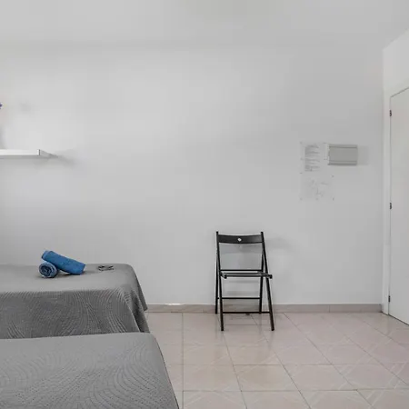 Avenida Коніль-де-ла-Фронтера