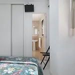 Guest house Avenida 3*