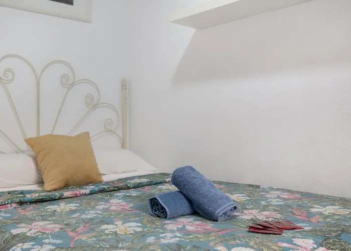 Avenida 科尼尔-德拉弗龙特拉