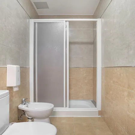 Guest house Avenida 3*